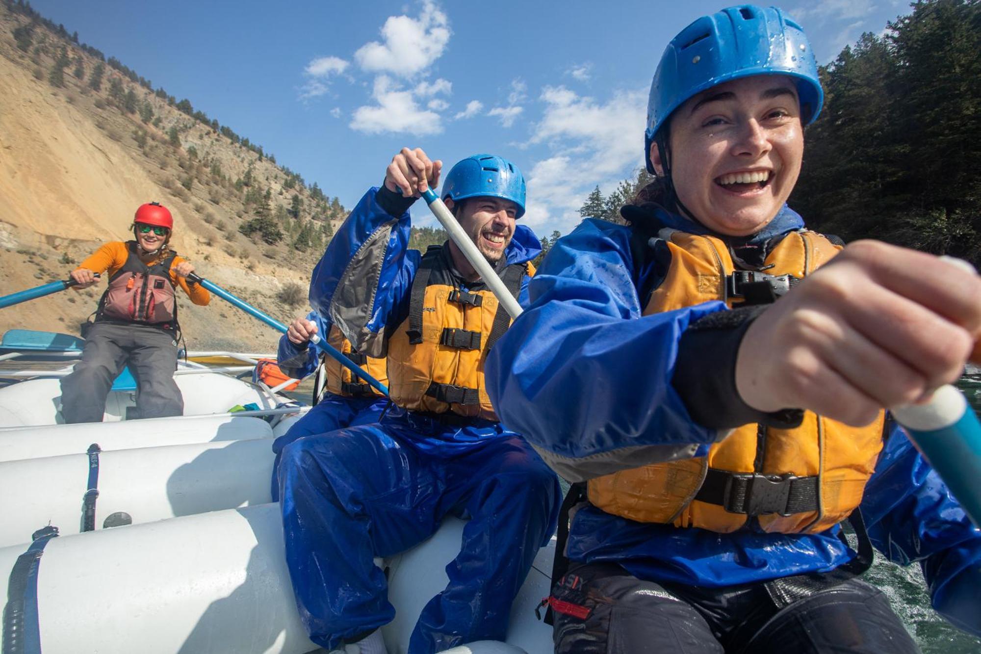Kumsheen Rafting Resort Lytton Екстериор снимка